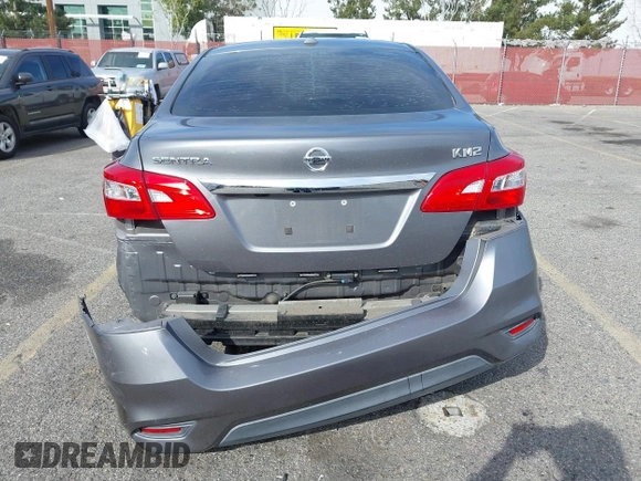 2017 Nissan Sentra S z VIN 3N1AB7AP7HY251816, wystawiony jako IAAI lot #41798600 z przebiegiem 82 455 mil mil oraz . Historia ofert i sprzedaży dostępna na DreamBid. Obrazek 6.