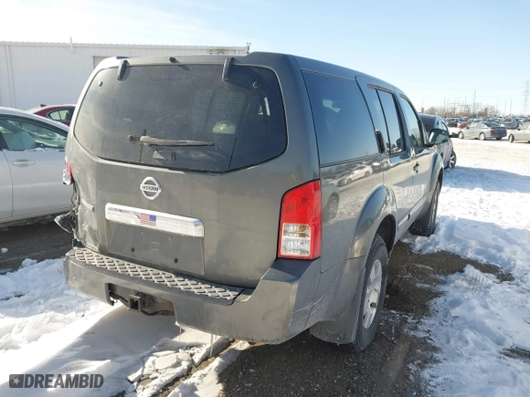 2006 Nissan Pathfinder SE with VIN 5N1AR18W56C667660, listed as a IAAI auction lot 41584986 with 241,306 mi miles. Bid and sale history available at carsss.com. Image 4.