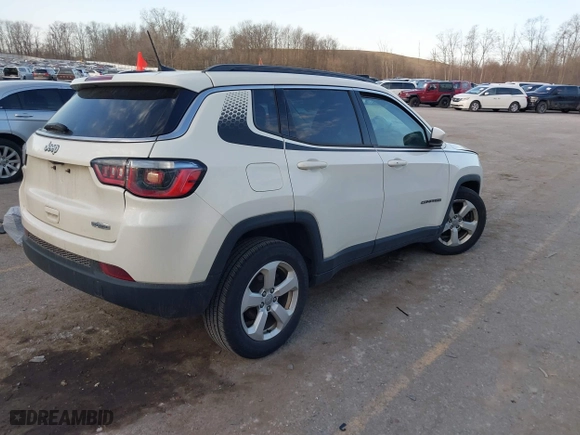 2018 Jeep Compass Latitude with VIN 3C4NJCBB2JT108465, listed as a IAAI auction lot 41833695 with 162,983 mi miles. Bid and sale history available at carsss.com. Image 4.