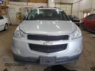 2012 Chevrolet Traverse 1LT z VIN 1GNKVGEDXCJ185307, wystawiony jako Copart lot #52724985 z przebiegiem 167 192 mil mil oraz Szkoda całkowita • Salvage title. Historia ofert i sprzedaży dostępna na DreamBid. Obrazek 5.