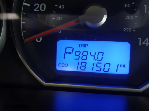 2011 Hyundai Santa Fe GLS with VIN 5XYZGDAB4BG016385, listed as a IAAI auction lot 41067744 with 181,501 mi miles. Bid and sale history available at carsss.com. Image 16.