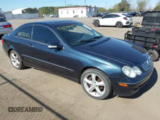 2004 Mercedes-Benz CLK 3.2L with VIN WDBTJ65J44F084713, listed as a IAAI auction lot 42072365 with 127,824 mi miles. Bid and sale history available at carsss.com. Image 1.