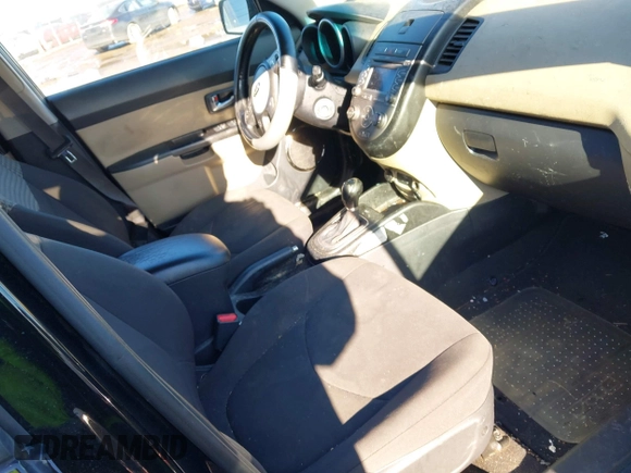 2013 Kia Soul ! with VIN KNDJT2A6XD7539247, listed as a IAAI auction lot 41452416 with 378,887 mi miles. Bid and sale history available at carsss.com. Image 5.