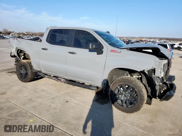 2024 Chevrolet Silverado 1500 Custom Trail Boss with VIN 3GCPDCEK8RG129790, listed as a Copart auction lot 45601905 with 17,105 mi miles and Salvage Title. Bid and sale history available at carsss.com. Image 4.