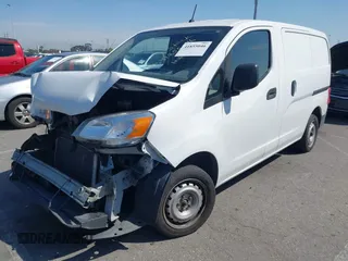 2019 Nissan NV200 S z VIN 3N6CM0KN4KK690564, wystawiony jako IAAI lot #41855046 z przebiegiem 137 969 mil mil oraz . Historia ofert i sprzedaży dostępna na DreamBid. Obrazek 20.
