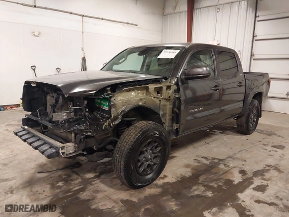 2019 Toyota Tacoma 4WD SR with VIN 3TMCZ5AN9KM275537, listed as a IAAI auction lot 41956988 with 102,933 mi miles. Bid and sale history available at carsss.com. Image 20.