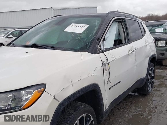 2018 Jeep Compass Limited with VIN 3C4NJDCBXJT350246, listed as a IAAI auction lot 41711327 with 112,364 mi miles. Bid and sale history available at carsss.com. Image 6.