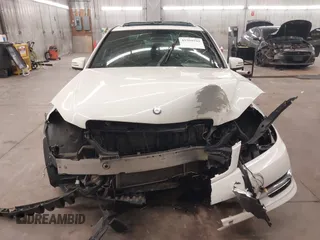 2012 Mercedes-Benz C 300 Sport z VIN WDDGF8BB4CA617822, wystawiony jako IAAI lot #41969593 z przebiegiem 188 670 mil mil oraz . Historia ofert i sprzedaży dostępna na DreamBid. Obrazek 13.