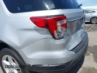 2018 Ford Explorer XLT z VIN 1FM5K7D87JGB56677, wystawiony jako IAAI lot #41926338 z przebiegiem 101 332 mil mil oraz . Historia ofert i sprzedaży dostępna na DreamBid. Obrazek 6.