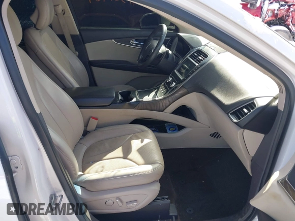 2017 Lincoln MKX Reserve with VIN 2LMPJ8LP8HBL40591, listed as a IAAI auction lot 41307767 with 99,601 mi miles and . Bid and sale history available at DreamBid. Image 5.