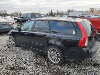 2010 Volvo V50 with VIN YV1382MW9A2563063, listed as a Copart auction lot 82183694 with 181,464 mi miles and Salvage Title. Bid and sale history available at carsss.com. Image 2.