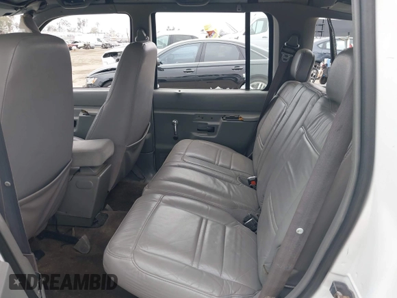1992 Ford Explorer XL with VIN 1FMDU32X3NUD22144, listed as a IAAI auction lot 42355356 with 107,047 mi miles and . Bid and sale history available at DreamBid. Image 8.