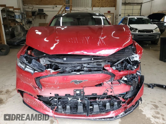 2022 Ford Mustang Mach-E Premium z VIN 3FMTK3SUXNMA56049, wystawiony jako Copart lot #55595135 z przebiegiem Nie podano mil oraz Szkoda całkowita • Salvage title. Historia ofert i sprzedaży dostępna na DreamBid. Obrazek 5.