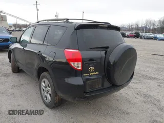 2006 Toyota RAV4 with VIN JTMBD33V766010424, listed as a IAAI auction lot 41749521 with 1 mi miles. Bid and sale history available at carsss.com. Image 3.