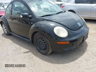 2010 Volkswagen Beetle с VIN 3VWPG3AG4AM013787, выставлен на аукционе IAAI как лот 42383374 с пробегом 149 887 миль миль и . История ставок и продаж доступна на DreamBid. Изображение 1.