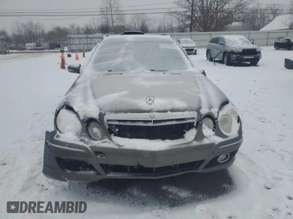 2009 Mercedes-Benz E 350 with VIN WDBUH87X99B438401, listed as a Copart auction lot 43974375 with 236,551 mi miles and Salvage Title. Bid and sale history available at DreamBid. Image 5.