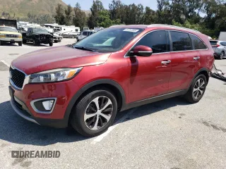 2017 Kia Sorento EX z VIN 5XYPH4A5XHG319601, wystawiony jako Copart lot #58797385 z przebiegiem 84 280 mil mil oraz Szkoda całkowita • Salvage title. Historia ofert i sprzedaży dostępna na DreamBid. Obrazek 1.
