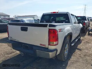 2011 GMC Sierra 1500 SLE with VIN 3GTP2VE37BG335439, listed as a IAAI auction lot 41787014 with 177,671 mi miles. Bid and sale history available at carsss.com. Image 4.