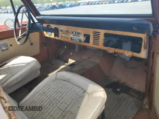 1968 Ford Bronco z VIN U15GLE24167, wystawiony jako Copart lot #55514415 z przebiegiem 60 806 mil mil oraz Czysty tytuł • Clean title. Historia ofert i sprzedaży dostępna na DreamBid. Obrazek 8.