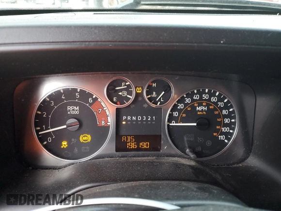 2008 Hummer H3 SUV with VIN 5GTEN13E188114275, listed as a Copart auction lot 81418254 with 196,190 mi miles and Salvage Title. Bid and sale history available at DreamBid. Image 9.