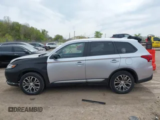 2017 Mitsubishi Outlander ES z VIN JA4AZ2A36HZ064804, wystawiony jako IAAI lot #42153351 z przebiegiem 115 714 mil mil oraz . Historia ofert i sprzedaży dostępna na DreamBid. Obrazek 14.