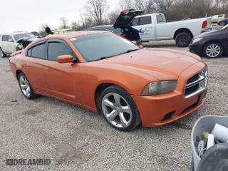 2011 Dodge Charger SE with VIN 2B3CL3CG1BH528001, listed as a IAAI auction lot 41697119 with 206,106 mi miles. Bid and sale history available at carsss.com. Image 1.
