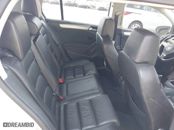 2013 Volkswagen Golf TDI w/Sunroof & Nav with VIN WVWNM7AJ1DW031965, listed as a IAAI auction lot 41805349 with 184,738 mi miles. Bid and sale history available at carsss.com. Image 8.