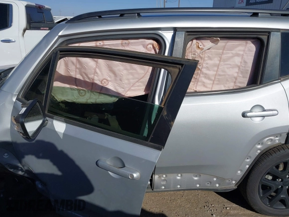 2017 Jeep Renegade Latitude with VIN ZACCJABB0HPG46904, listed as a IAAI auction lot 41844524 with Not Provided miles. Bid and sale history available at carsss.com. Image 13.