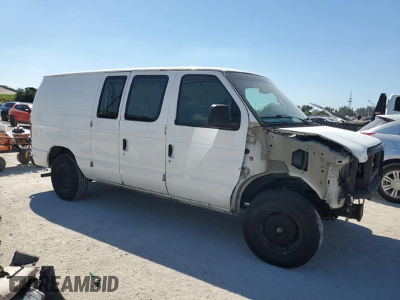 2008 Ford Econoline Cargo Commercial with VIN 1FTNE14W98DB42024, listed as a Copart auction lot 45402915 with 3,667,887 mi miles and Salvage Title. Bid and sale history available at carsss.com. Image 4.