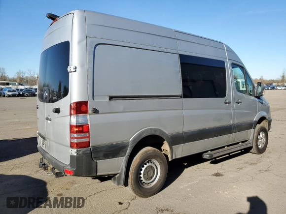 2018 Mercedes-Benz Sprinter with VIN WD4FE7CD5JP631179, listed as a Copart auction lot 42374965 with 49,000 mi miles and Salvage Title. Bid and sale history available at DreamBid. Image 3.