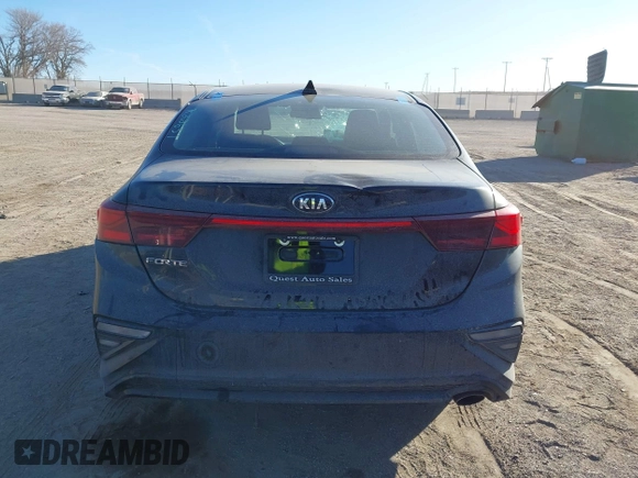 2020 Kia Forte LXS with VIN 3KPF24ADXLE178555, listed as a IAAI auction lot 41456183 with 81,415 mi miles. Bid and sale history available at carsss.com. Image 15.