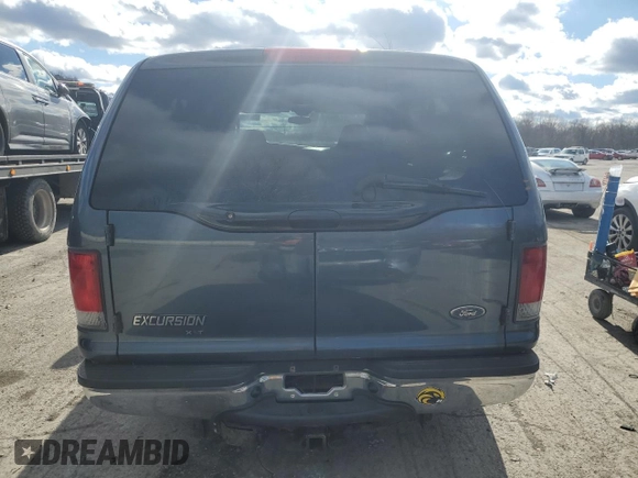 2003 Ford Excursion XLT with VIN 1FMNU41S73EB25176, listed as a Copart auction lot 79601554 with 326,945 mi miles and Salvage Title. Bid and sale history available at DreamBid. Image 6.