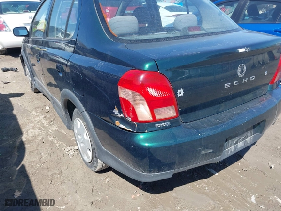 2001 Toyota ECHO with VIN JTDBT123910169397, listed as a IAAI auction lot 42050551 with 20,485 mi miles. Bid and sale history available at carsss.com. Image 17.