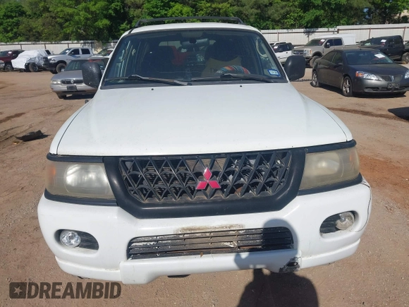 2000 Mitsubishi Montero Sport LS with VIN JA4LS31H2YP814757, listed as a IAAI auction lot 42025459 with 264,548 mi miles. Bid and sale history available at carsss.com. Image 6.