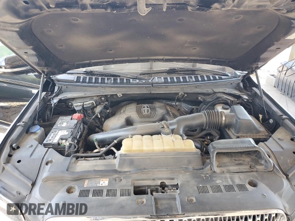 2019 Lincoln Navigator Reserve with VIN 5LMJJ2LT3KEL03131, listed as a Copart auction lot 57911075 with 150,624 mi miles and Salvage title. Bid and sale history available at DreamBid. Image 11.