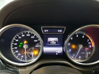 2015 Mercedes-Benz M 400 with VIN 4JGDA5GB0FA535623, listed as a Copart auction lot 45979705 with 115,592 mi miles and Salvage Title. Bid and sale history available at DreamBid. Image 9.