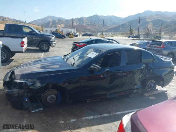 2013 BMW M5 with VIN WBSFV9C5XDD096234, listed as a IAAI auction lot 41498048 with 1 mi miles. Bid and sale history available at carsss.com. Image 14.