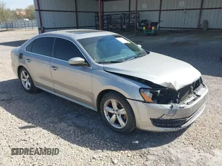 2013 Volkswagen Passat SE w/Sunroof with VIN 1VWBH7A35DC118355, listed as a IAAI auction lot 41835236 with 228,358 mi miles. Bid and sale history available at carsss.com. Image 1.