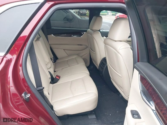 2018 Cadillac XT5 Luxury FWD with VIN 1GYKNCRS8JZ225077, listed as a IAAI auction lot 41500632 with NaN miles. Bid and sale history available at carsss.com. Image 8.