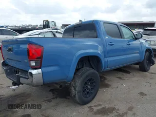 2019 Toyota Tacoma SR z VIN 3TMCZ5AN7KM280607, wystawiony jako IAAI lot #41692718 z przebiegiem 46 084 mil mil oraz . Historia ofert i sprzedaży dostępna na DreamBid. Obrazek 4.