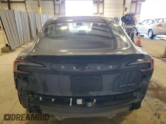 2025 Tesla Model 3 Long Range with VIN 5YJ3E1EB3SF904881, listed as a Copart auction lot 52704205 with 1,904 mi miles and Salvage Title. Bid and sale history available at DreamBid. Image 6.