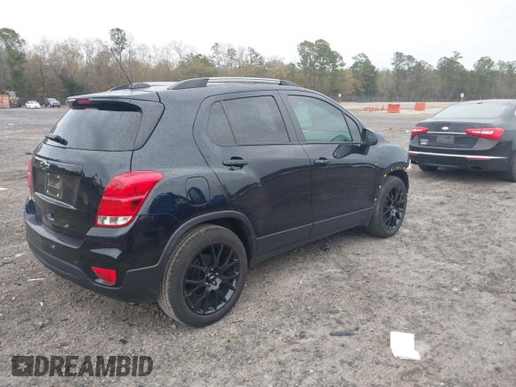 2022 Chevrolet Trax LT with VIN KL7CJLSM1NB513245, listed as a IAAI auction lot 41281243 with 23,686 mi miles. Bid and sale history available at carsss.com. Image 4.