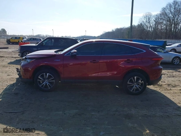 2021 Toyota Venza LE with VIN JTEAAAAH7MJ019877, listed as a IAAI auction lot 41474635 with 162,160 mi miles. Bid and sale history available at carsss.com. Image 14.