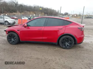 2021 Tesla Model Y Long Range with VIN 5YJYGDEE3MF204941, listed as a IAAI auction lot 41712562 with 36,549 mi miles. Bid and sale history available at carsss.com. Image 14.