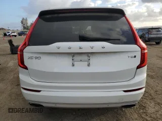 2016 Volvo XC90 T6 Momentum with VIN YV4A22PK8G1045772, listed as a Copart auction lot 45231845 with 73,976 mi miles and Clean Title. Bid and sale history available at carsss.com. Image 6.