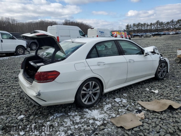 2014 Mercedes-Benz E E 350 Luxury with VIN WDDHF8JB6EA860573, listed as a Copart auction lot 44491065 with 159,916 mi miles and Salvage Title. Bid and sale history available at carsss.com. Image 3.