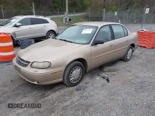 2001 Chevrolet Malibu with VIN 1G1ND52J516186560, listed as a IAAI auction lot 41945841 with 184,087 mi miles. Bid and sale history available at carsss.com. Image 2.