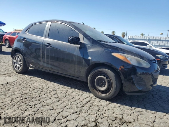 2013 Mazda Mazda2 Sport with VIN JM1DE1KZ2D0163324, listed as a Copart auction lot 50420565 with 184,184 mi miles and Salvage Title. Bid and sale history available at carsss.com. Image 4.