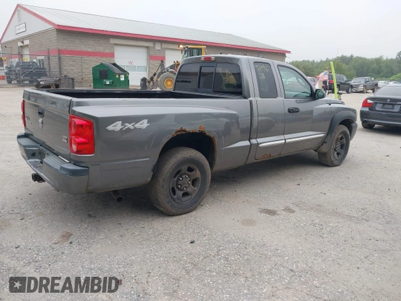 2005 Dodge Dakota с VIN 1D7HW22N85S140207, выставлен на аукционе IAAI как лот 42491675 с пробегом 137 990 миль миль и . История ставок и продаж доступна на DreamBid. Изображение 4.