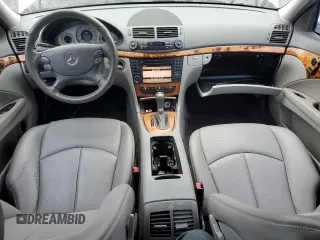 2009 Mercedes-Benz E-Class Luxury 3.5L with VIN WDBUF56X39B363877, listed as a Copart auction lot 54974735 with 221,870 mi miles and Clean Title. Bid and sale history available at carsss.com. Image 8.